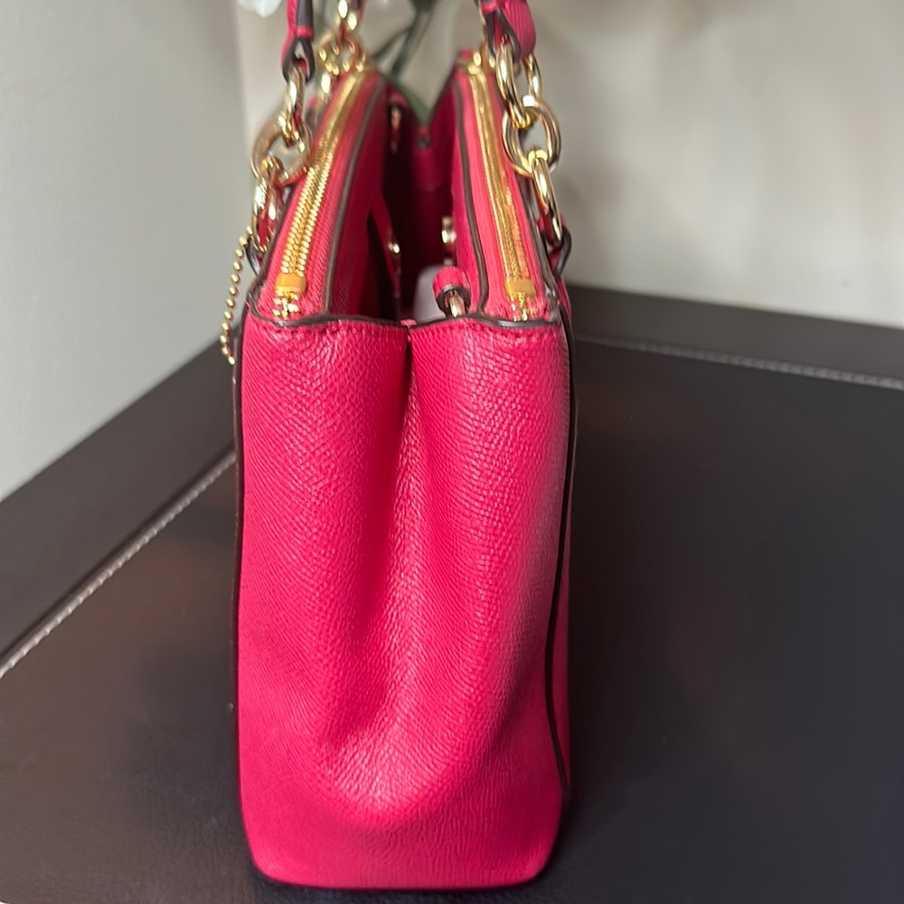 Authentic Coach mini carry all in cross grain leather and dust bag EUC - Picture 9 of 17